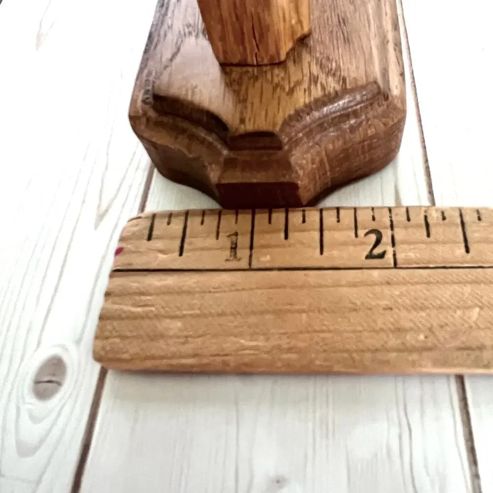 Vintage Triple-Opening Carved Oak Wood Desk Tabletop Photo Frame 2.25x3